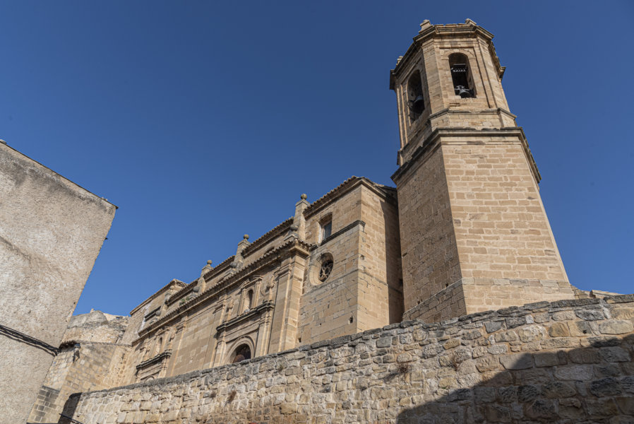 Teruel - La Fresneda 14 - iglesia de Santa María la Mayor de La Fresneda.jpg